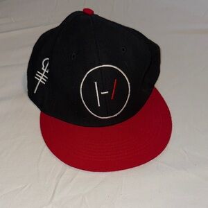 TOP- Twenty One Pilots Black and Red Logo Snapback Hat